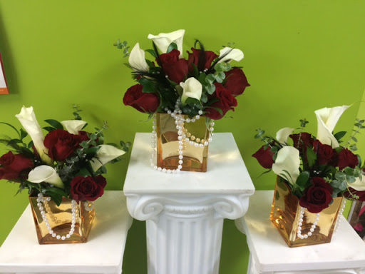 Florist «Sweet William & Thyme», reviews and photos, 19 E Railroad Ave, Jamesburg, NJ 08831, USA