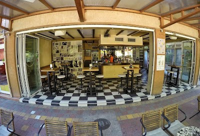 Photos of Chillin' Bar