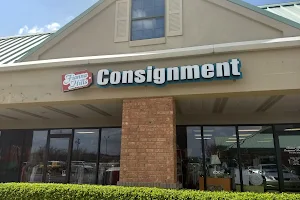 Fianna Hills Consignment Boutique image