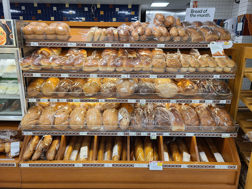 Supermarket «Publix Super Market at Brandon Mall», reviews and photos, 939 W Brandon Blvd, Brandon, FL 33511, USA