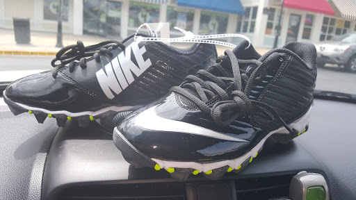 Clothing Store «Ross Dress for Less», reviews and photos, 13855 Outlet Dr, Silver Spring, MD 20904, USA