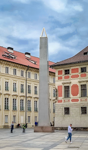 Recenze na Obelisk na Pražském hradě v Praha - Muzeum