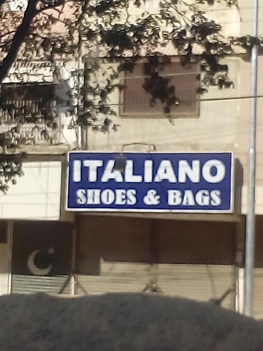 Italiano Shoes & Bags