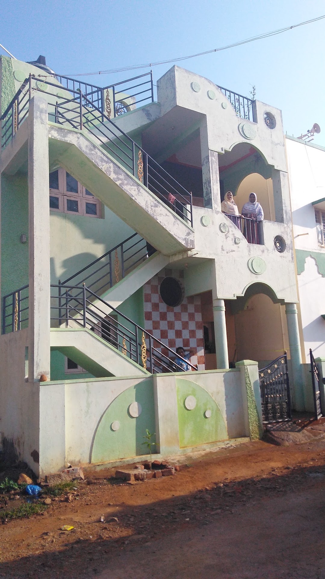 MASJID E AYESHA