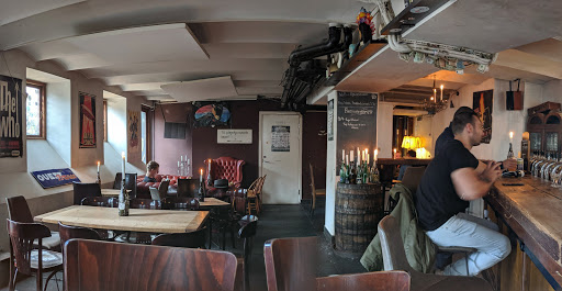 Bars with reserved areas for couples in Copenhagen
