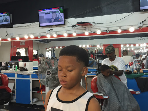 Barber Shop «SpotLight Barber Shop», reviews and photos, 2673 N Buffum St, Milwaukee, WI 53212, USA