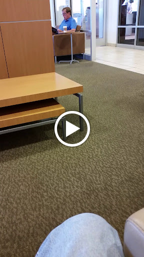 Toyota Dealer «Hendrick Toyota of Wilmington», reviews and photos, 5640 Market St, Wilmington, NC 28405, USA