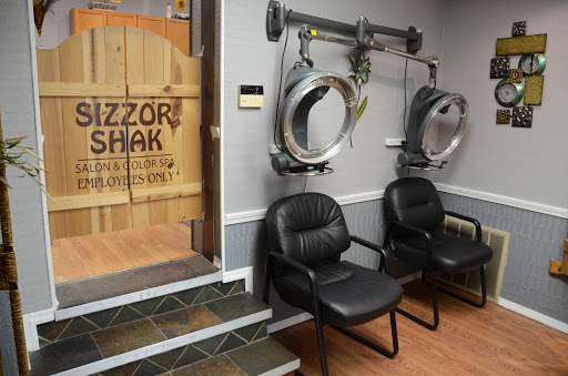 Hair Salon «Sizzor Shak Salon and Color Spa», reviews and photos, 208 E Main St, Collinsville, IL 62234, USA