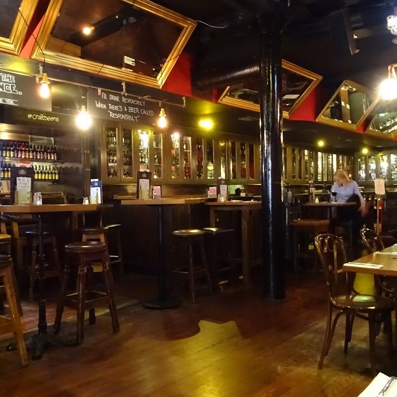 The Bailey - Cafe and Bar