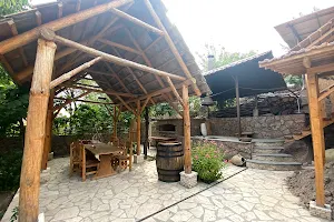 Yeganyans Guest House and Wine Yard image