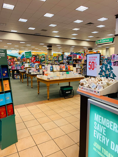 Book Store «Barnes & Noble», reviews and photos, 4801 Concord Pike, Wilmington, DE 19803, USA
