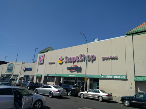 Grocery Store «Stop & Shop», reviews and photos, 1009 Flatbush Ave, Brooklyn, NY 11226, USA