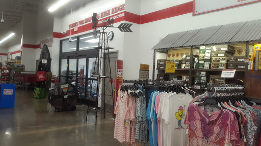 Home Improvement Store «Tractor Supply Co.», reviews and photos, 40 Dillon Plaza Dr, High Ridge, MO 63049, USA