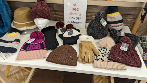 Shoe Store «Littles Shoes», reviews and photos, 5850 Forbes Ave, Pittsburgh, PA 15217, USA