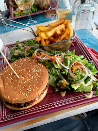 Hamburger du Restaurant français Restaurant Vue sur Lac Montsauche-les-Settons - La Sentinelle des Settons - n°9