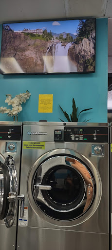 Laundromat «Laundry Day», reviews and photos, 218 W Kettleman Ln, Lodi, CA 95240, USA