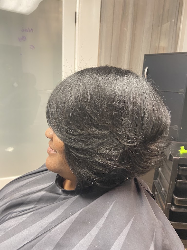 Salon suites 32060