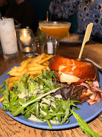 Hamburger du Restaurant Little Café à Paris - n°15