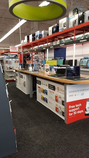 Office Supply Store «Staples», reviews and photos, 854 Sunrise Hwy, Bay Shore, NY 11706, USA