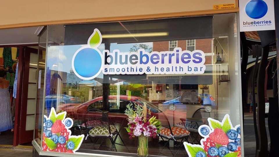 Blueberries Smoothie & Health Bar 2463