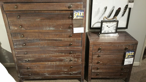 Furniture Store «Art Van Furniture - Taylor», reviews and photos, 22035 Eureka Rd, Taylor, MI 48180, USA