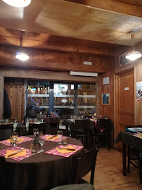 Atmosphère du Restaurant français L'Edelweiss à Saint-Gervais-les-Bains - n°5