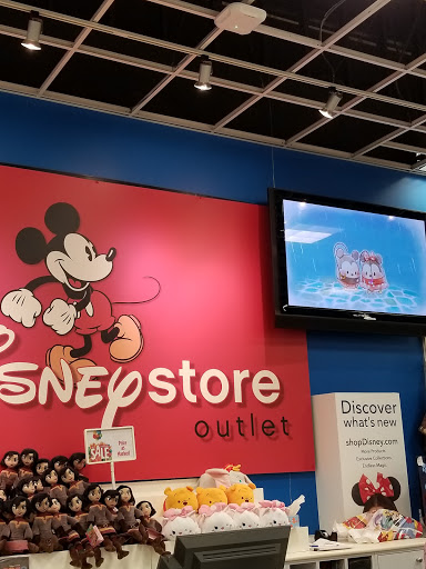 Toy Store «Disney Store», reviews and photos, 6170 Grand Ave, Gurnee, IL 60031, USA