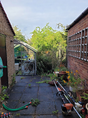 Reviews of Handy Gardeners in London - Landscaper