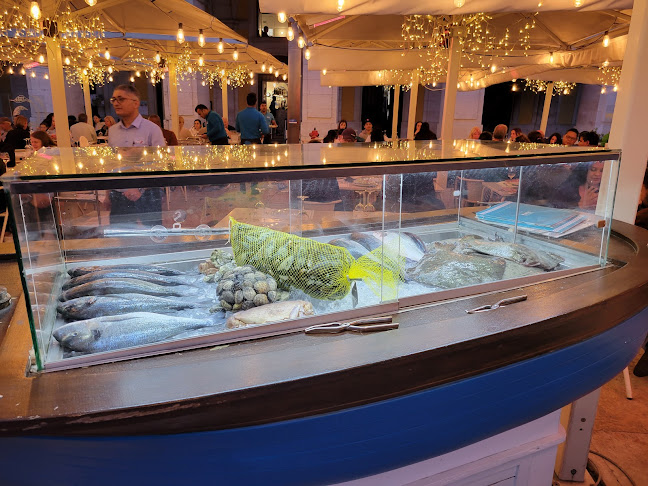 Baía do Peixe - Praça do Comércio - Restaurante