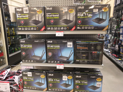 Electronics Store «Micro Center», reviews and photos, 71-43 Kissena Blvd, Flushing, NY 11367, USA