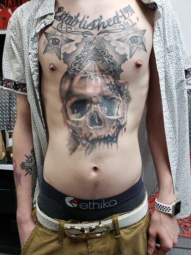 Tattoo Shop «22 Caliber Tattoo Studio», reviews and photos, 3501 Parsons Ave, Columbus, OH 43207, USA