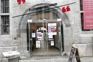International newspaper museum image