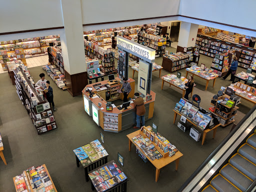 Book Store «Barnes & Noble», reviews and photos, 1 Levee Way, Newport, KY 41071, USA