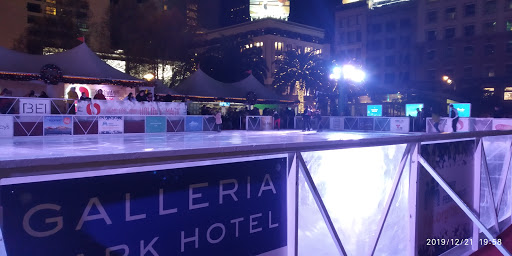 Shopping Mall «Union Square, San Francisco», reviews and photos, 333 Post St, San Francisco, CA 94108, USA