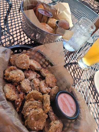 Barbecue Restaurant «Hendricks BBQ», reviews and photos, 1200 S Main St, St Charles, MO 63301, USA