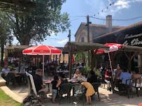 Atmosphère du Restaurant La Vierta du Tzigane à Varennes - n°6