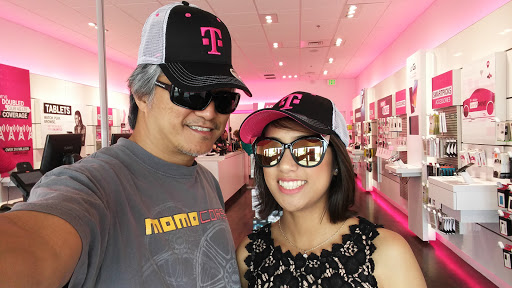 Cell Phone Store «T-Mobile», reviews and photos, 513 WA-9 #102, Lake Stevens, WA 98258, USA