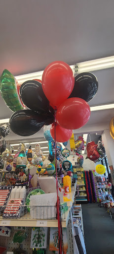 Shopping Mall «Brookside shopping area», reviews and photos, W Meyer Blvd, Kansas City, MO 64113, USA