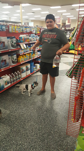 Pet Supply Store «Petco Animal Supplies», reviews and photos, 1250 William D Tate Ave #200, Grapevine, TX 76051, USA