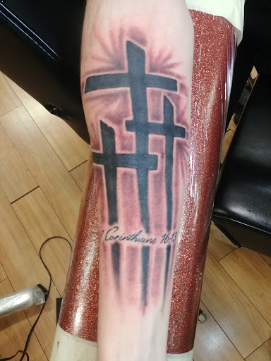 Tattoo Shop «Dark Lotus Tattoos», reviews and photos, 239 W Mill St, Liberty, MO 64068, USA