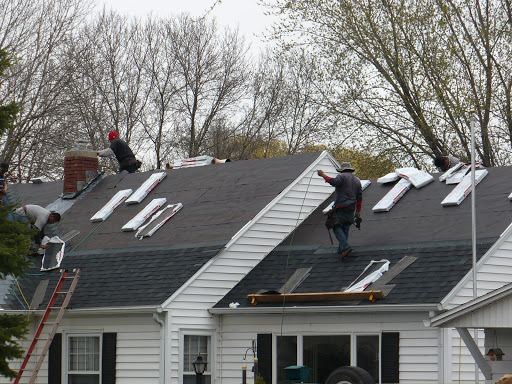 Roofing Contractor «Paramount Roofing and Siding, LLC», reviews and photos, 5531 Femrite Dr, Madison, WI 53718, USA