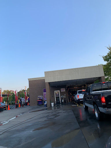 Sam's Xpress Car Wash en Charlotte