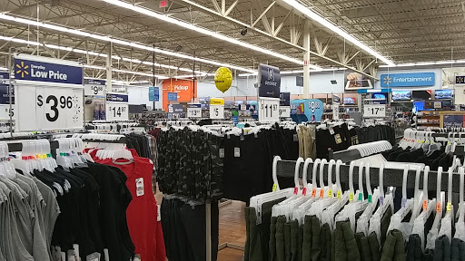 Department Store «Walmart Supercenter», reviews and photos, 6365 Stagecoach Dr, West Des Moines, IA 50266, USA
