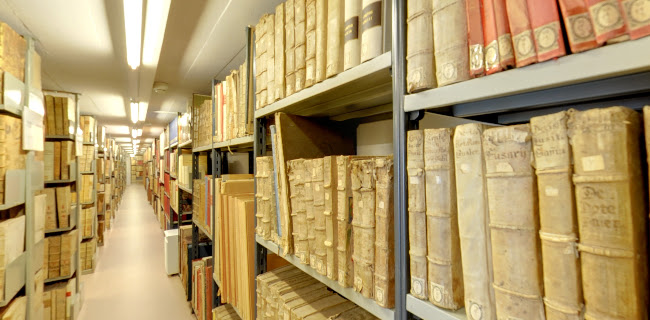 Rezensionen über Biblioteca cantonale in Lugano - Buchhandlung