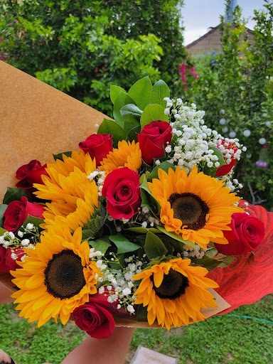 Florist «Mission Hills Florist», reviews and photos, 15336 San Fernando Mission Blvd #2, Mission Hills, CA 91345, USA