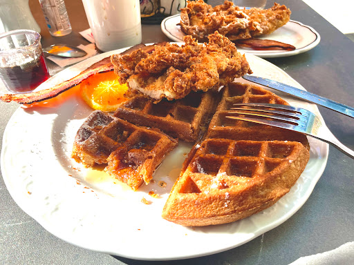 Grocery Store «Whole Foods Market», reviews and photos, 1210 NW Couch St, Portland, OR 97209, USA