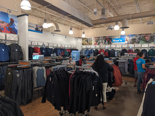 Sportswear Store «Columbia Sportswear Outlet Store», reviews and photos, 2950 I-20 Frontage Rd #1000, Grand Prairie, TX 75052, USA