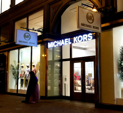 Fashion Accessories Store «Michael Kors», reviews and photos, 845 Market St #137, San Francisco, CA 94103, USA
