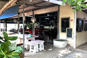 ป้าเอื้องป้าอิ้ง Pa Aung Pa Aing Thai Restaurant image