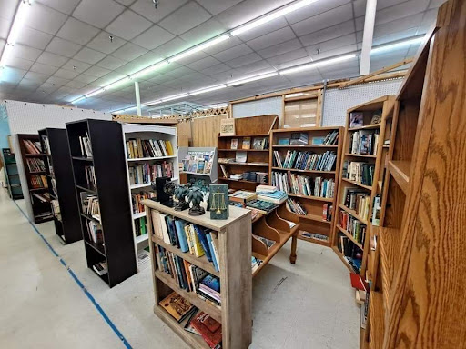 Clothing Store «Ross Dress for Less», reviews and photos, 240 N Courtenay Pkwy, Merritt Island, FL 32953, USA